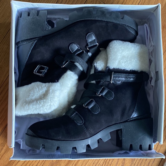 Schutz sheepskin lined boots NWT - Picture 10 of 10